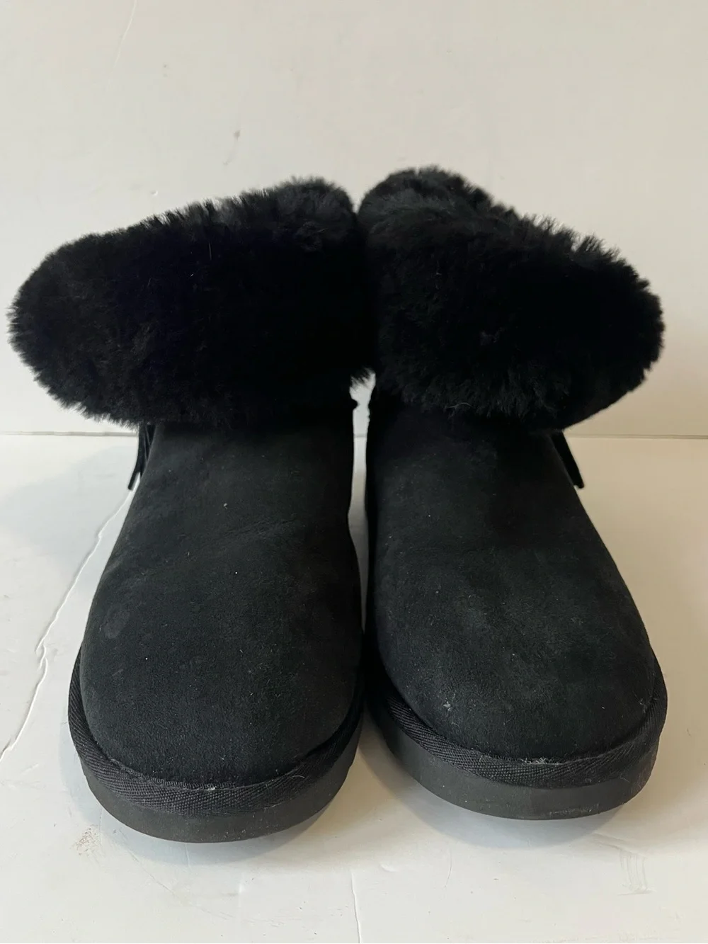Ugg Black Suede shearling Fluff Collar details Button Ankle Boots size 10